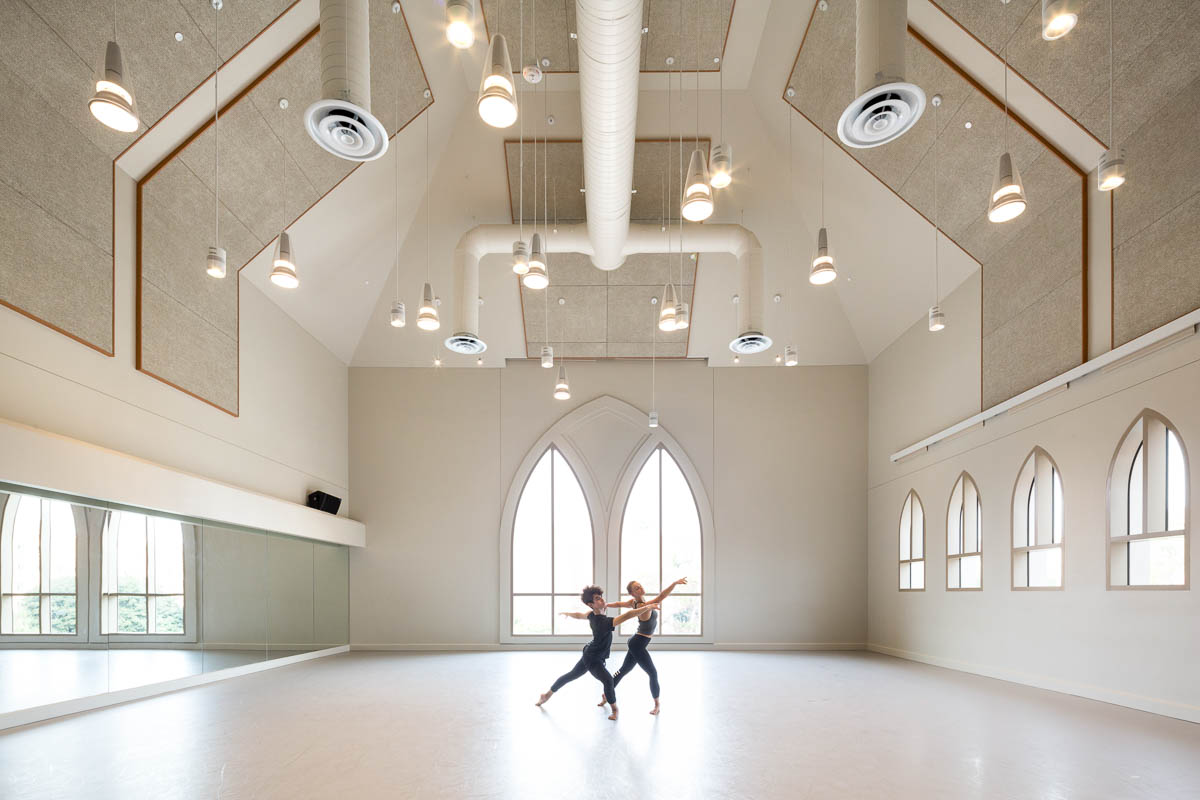 The Glorya Kaufman International Dance Center (interior 2)